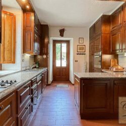 Villa with pool for sale near Buggiano Tuscany (150)