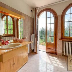 Villa with pool for sale near Buggiano Tuscany (86)