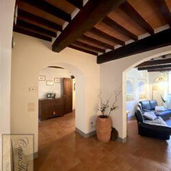 Lovely apartment for sale in Cortona Tuscany (11)-1200