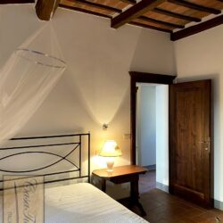 Lovely apartment for sale in Cortona Tuscany (16)-1200