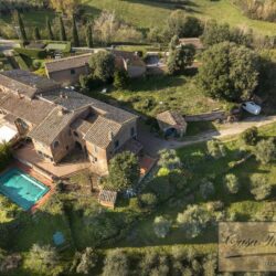 10 Bedroom property with pool and olive grove near SIena Tuscany (2)-1200