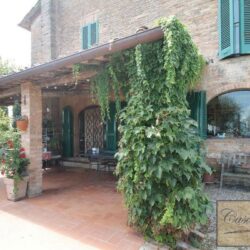10 Bedroom property with pool and olive grove near SIena Tuscany (21)-1200