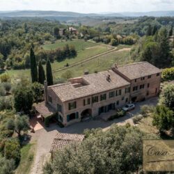 10 Bedroom property with pool and olive grove near SIena Tuscany (24)-1200