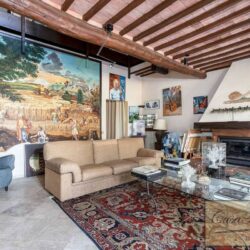 10 Bedroom property with pool and olive grove near SIena Tuscany (28)-1200