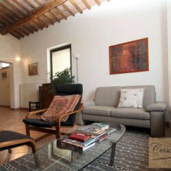 10 Bedroom property with pool and olive grove near SIena Tuscany (45)-1200