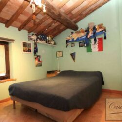 10 Bedroom property with pool and olive grove near SIena Tuscany (47)-1200