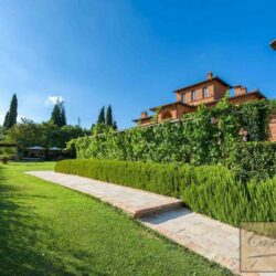 Boutique Hotel for sale in Tuscany (14)-1200