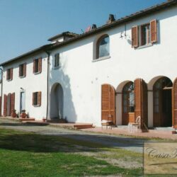House for sale with Lake View Arezzo Tuscany (2)-1200