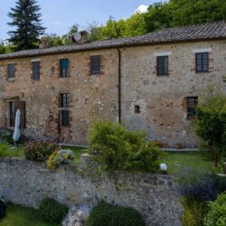 Beautiful Stone Farmhouse for sale near Siena with pool, Tuscany (1)-1200