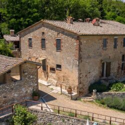 Beautiful Stone Farmhouse for sale near Siena with pool, Tuscany (44)-1200