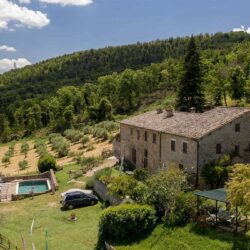 Beautiful Stone Farmhouse for sale near Siena with pool, Tuscany (53)-1200