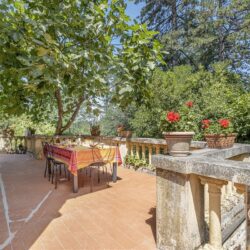 Luxury Villa with Tower and Pool for sale near Florence Tuscany (28)-1200