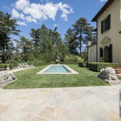 Luxury Villa with Tower and Pool for sale near Florence Tuscany (30)-1200