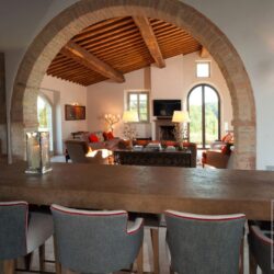 An incredible luxury property for sale in Tuscany (21)