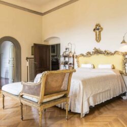 Grand villa for sale in the Florence hills Tuscany (24)