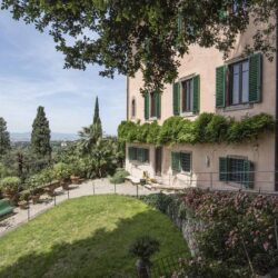 Grand villa for sale in the Florence hills Tuscany (33)