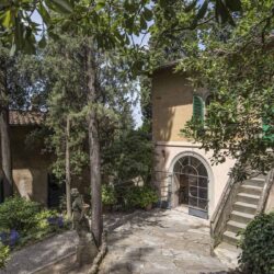 Grand villa for sale in the Florence hills Tuscany (35)