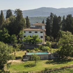 Historic Villa for sale near Florence Tuscany (46)