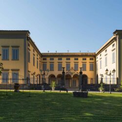Historic villa for sale near Lucca Tuscany (2)
