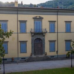 Historic villa for sale near Lucca Tuscany (21)