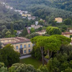 Historic villa for sale near Lucca Tuscany (23)