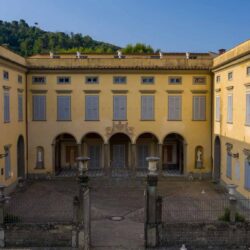 Historic villa for sale near Lucca Tuscany (46)