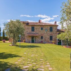 Luxury property for sale near Pistoia with pool, Tuscany (27)-1200