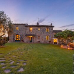 Luxury property for sale near Pistoia with pool, Tuscany (49)-1200