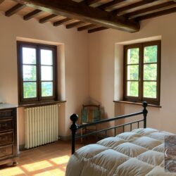 Stone house with pool for sale near Pescaglia Lucca (17)