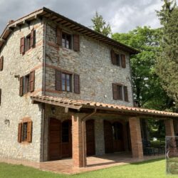 Stone house with pool for sale near Pescaglia Lucca (3)