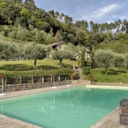 Two farmhouses with pool for sale near Lucca Tuscany (3)