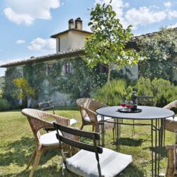 Wonderful farmhouse with pool for sale near Florence Tuscany (4)