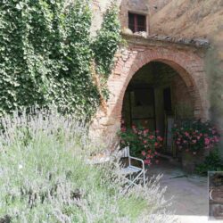 Beautiful Farmhouse for sale near San Gimignano, Tuscany (29)