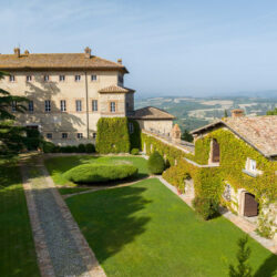 Historical-Residence-Montecchio-Umbria-Italy-Luxury-03