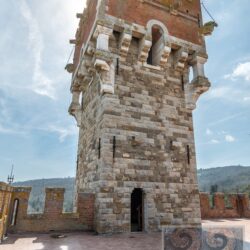 Tuscan Castle for sale near Arezzo (24)