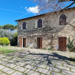 Modern Villa for sale Gragnano Lucca Tuscany (44)