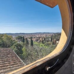 Villa for sale overlooking Florence, Tuscany (23)