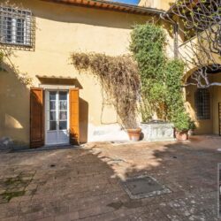 Villa for sale overlooking Florence, Tuscany (31)