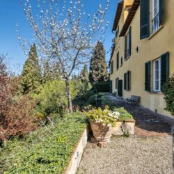 Villa for sale overlooking Florence, Tuscany (34)