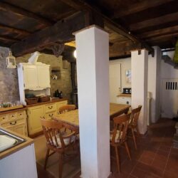 Village House for sale in Tuscany (21)