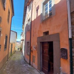 Village House for sale in Tuscany (25)