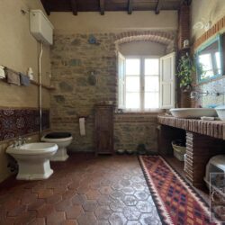 A beautiful restored Tuscan house for sale near the sea in the Pisa province (26)