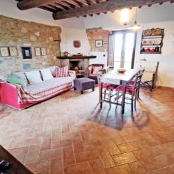 Apartment with Pool for sale near San Gimignano, Tuscany (10)