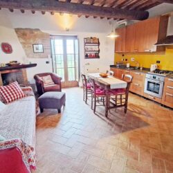 Apartment with Pool for sale near San Gimignano, Tuscany (16)
