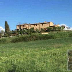 Apartment with Pool for sale near San Gimignano, Tuscany (23)
