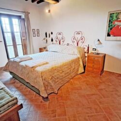 Apartment with Pool for sale near San Gimignano, Tuscany (4)