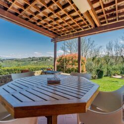 Beautiful red country villa with pool and annexes for sale near Florence, Tuscany (17)