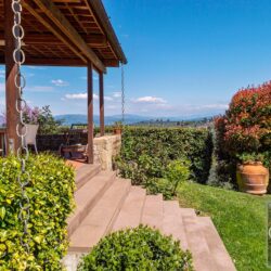 Beautiful red country villa with pool and annexes for sale near Florence, Tuscany (6)