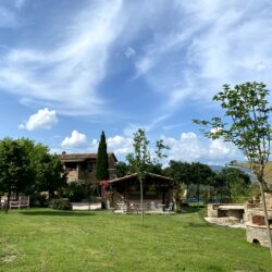 House with pool for sale near Cortona (6)
