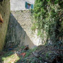 Ruin for sale in e Tuscan village (4)-1200